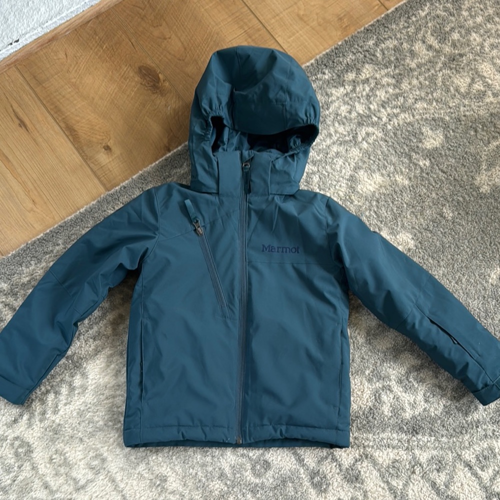 Marmot Blue Ski Jacket with Hooded Design